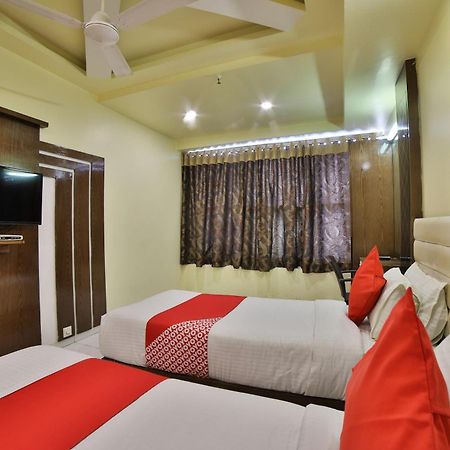 Capital O Kalash Residency Ahmedabad Eksteriør bilde